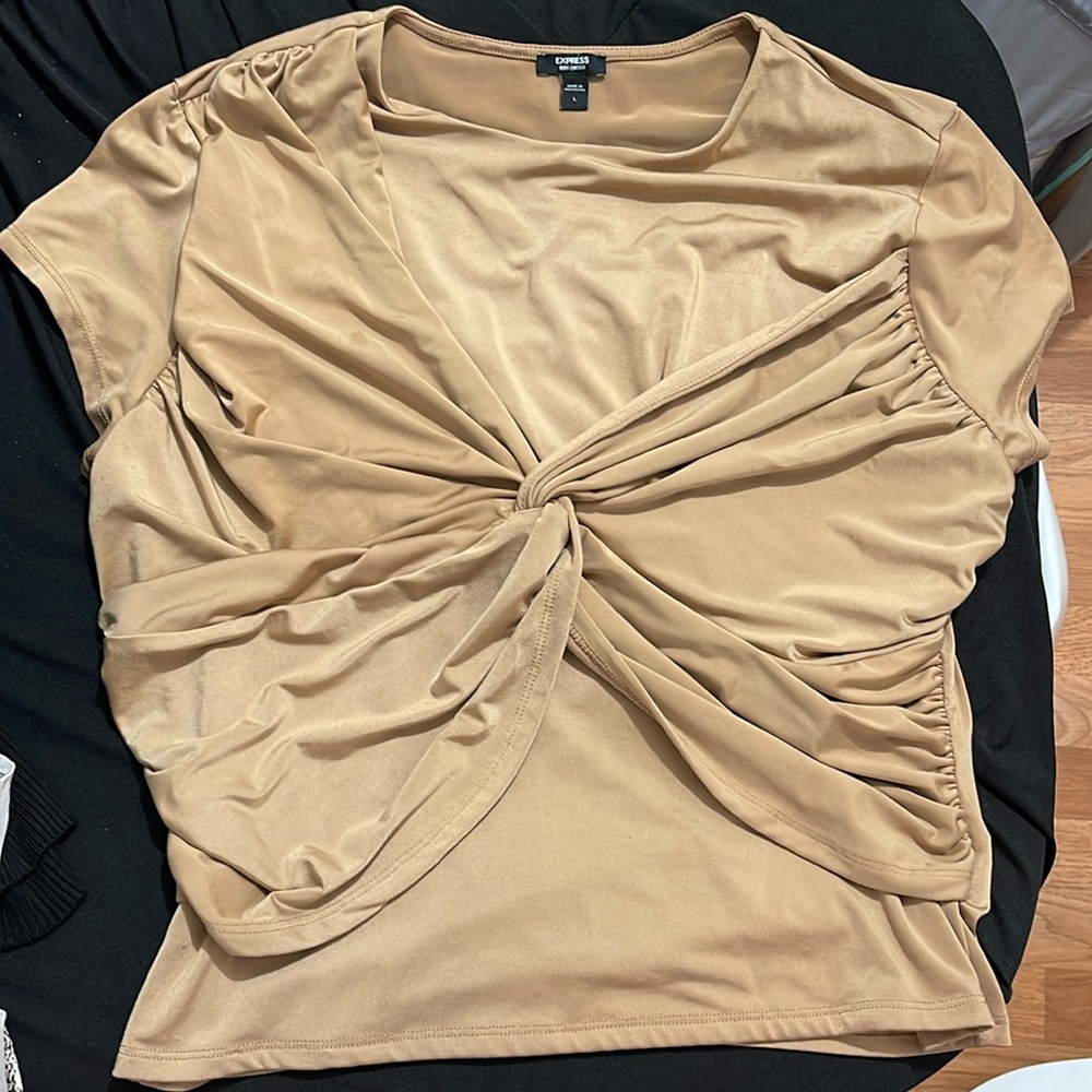 Express contour blouse stretchy
